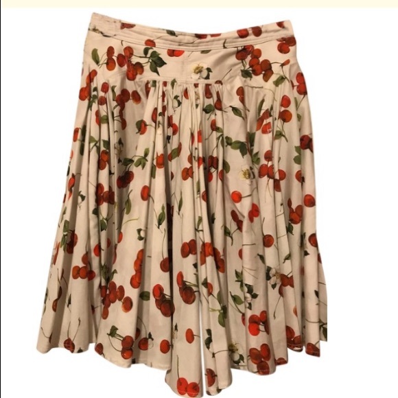 Dolce & Gabbana skit - Picture 1 of 6